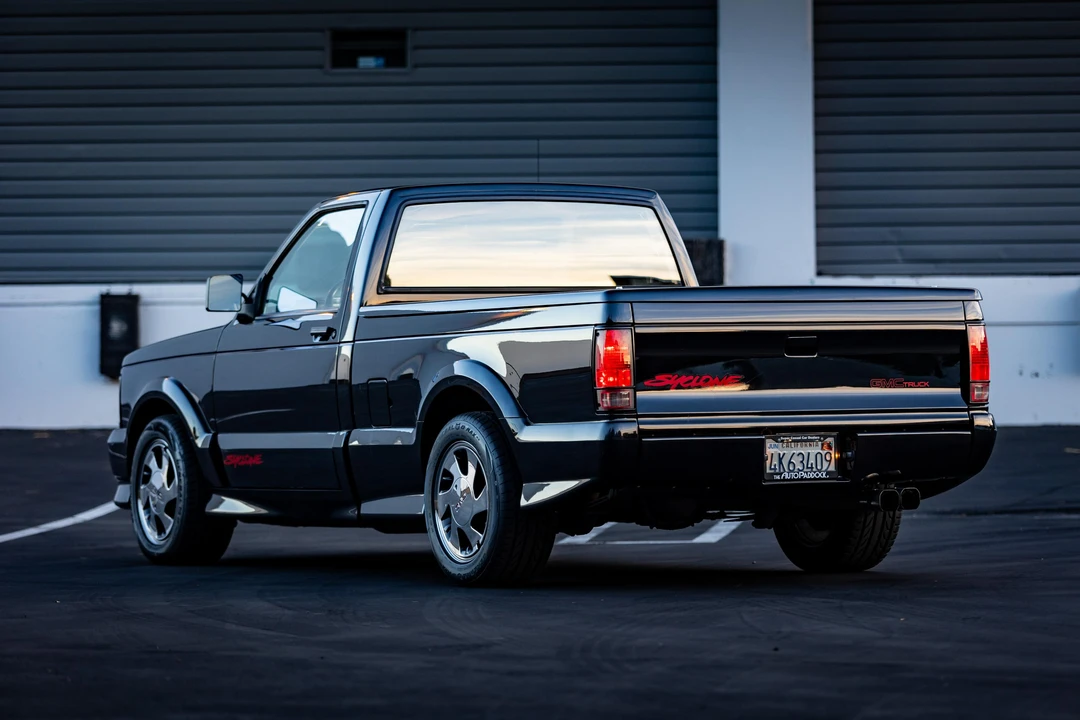 1991 GMC Syclone - Image 18 of 31