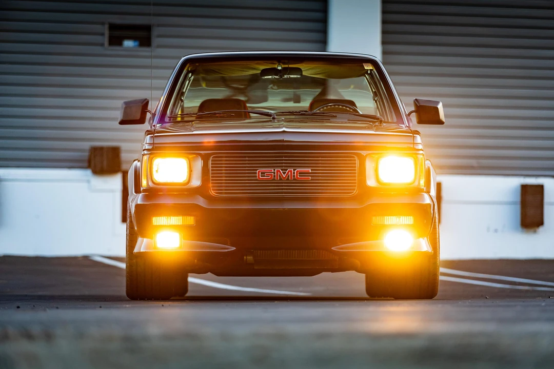 1991 GMC Syclone - Image 6 of 31