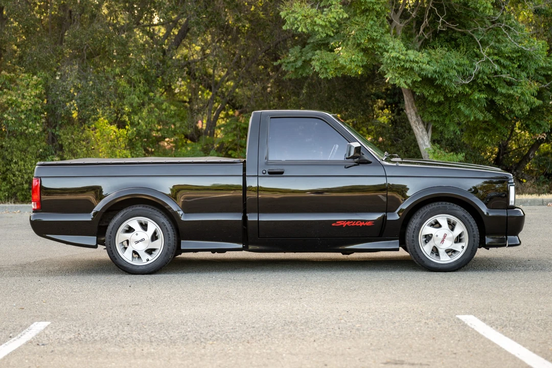 1991 GMC Syclone - Image 7 of 31