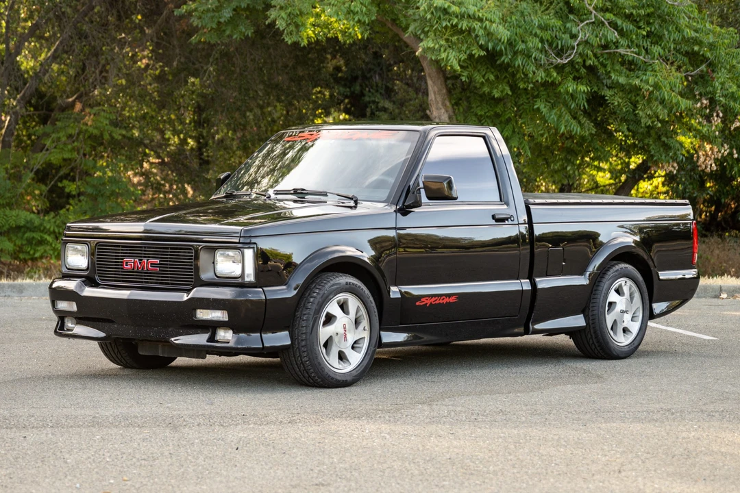 1991 GMC Syclone - Image 2 of 31