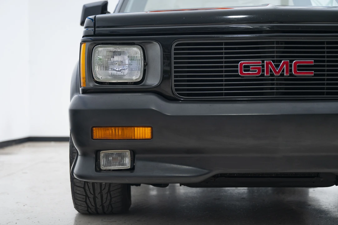 1991 GMC Syclone - Image 13 of 31