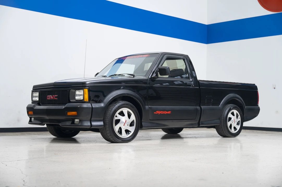 1991 GMC Syclone - Image 2 of 31