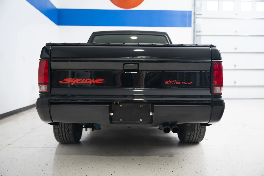 1991 GMC Syclone - Image 6 of 31