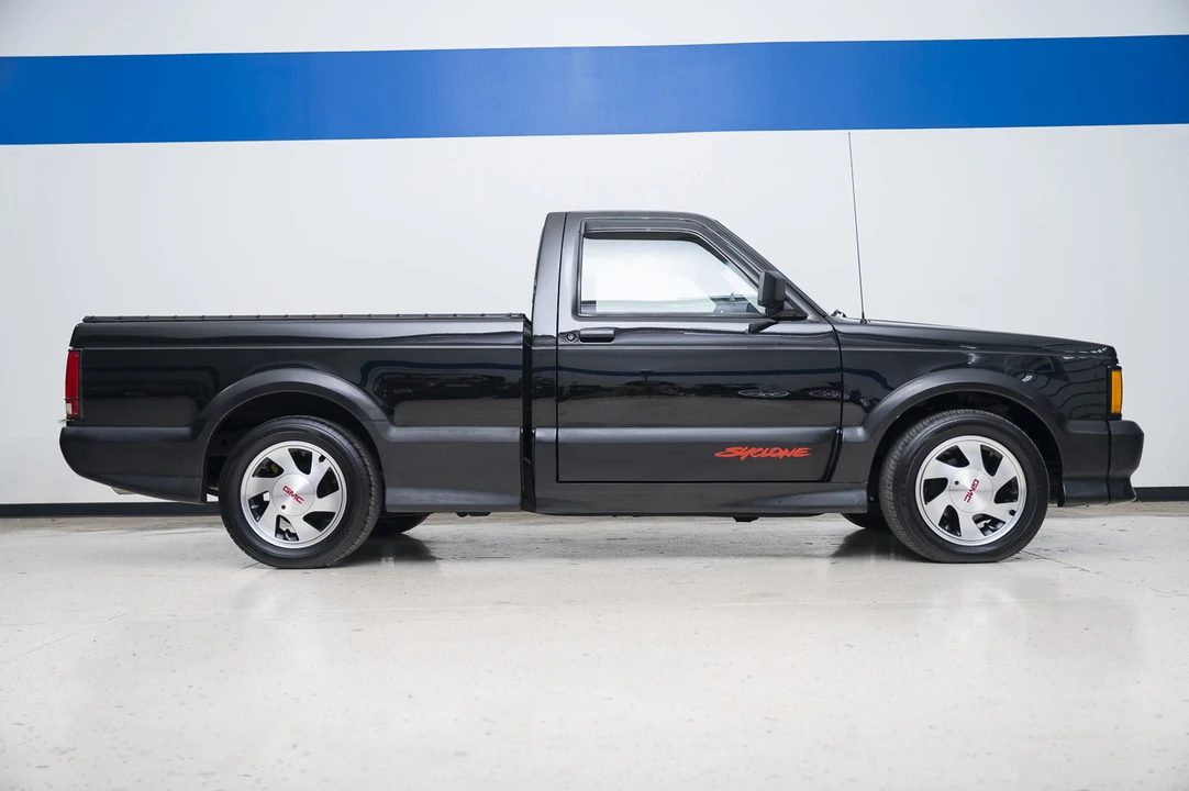 1991 GMC Syclone - Image 9 of 31