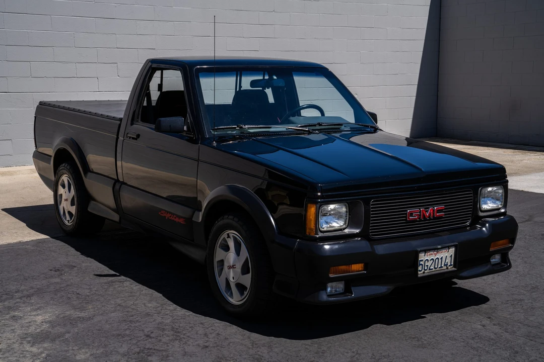 1991 GMC Syclone - Image 17 of 31
