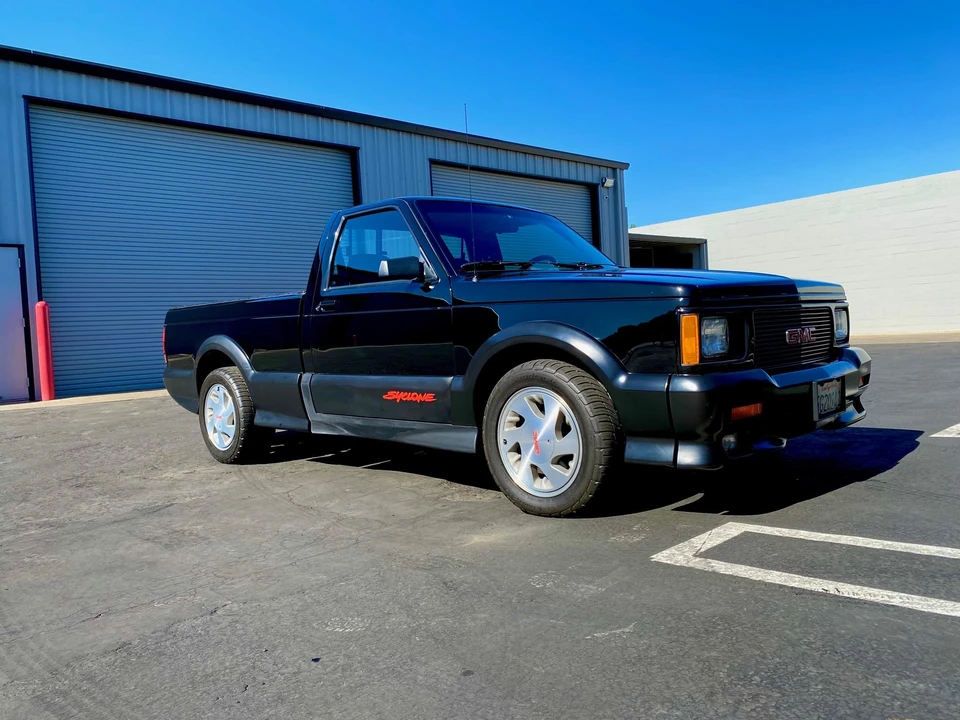 1991 GMC Syclone - Image 13 of 31