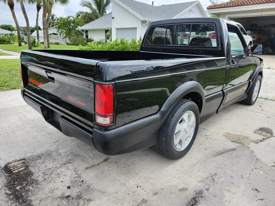 1991 GMC Syclone - Image 9 of 31