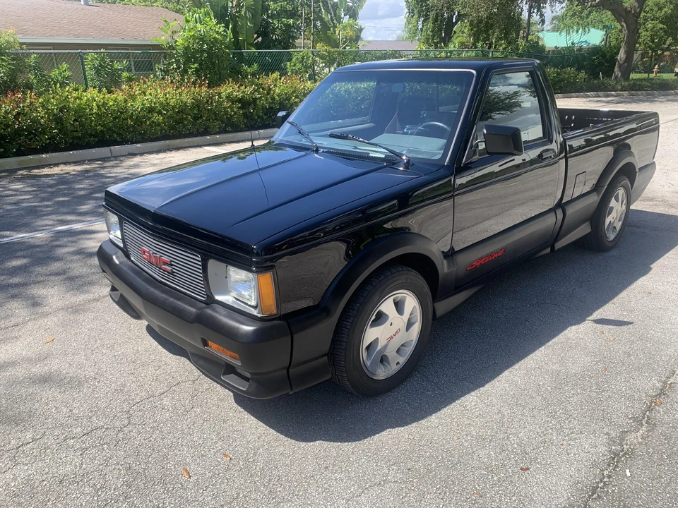 1991 GMC Syclone - Image 2 of 31