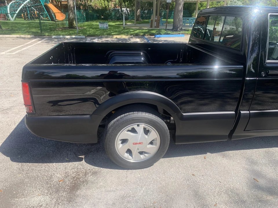 1991 GMC Syclone - Image 17 of 31