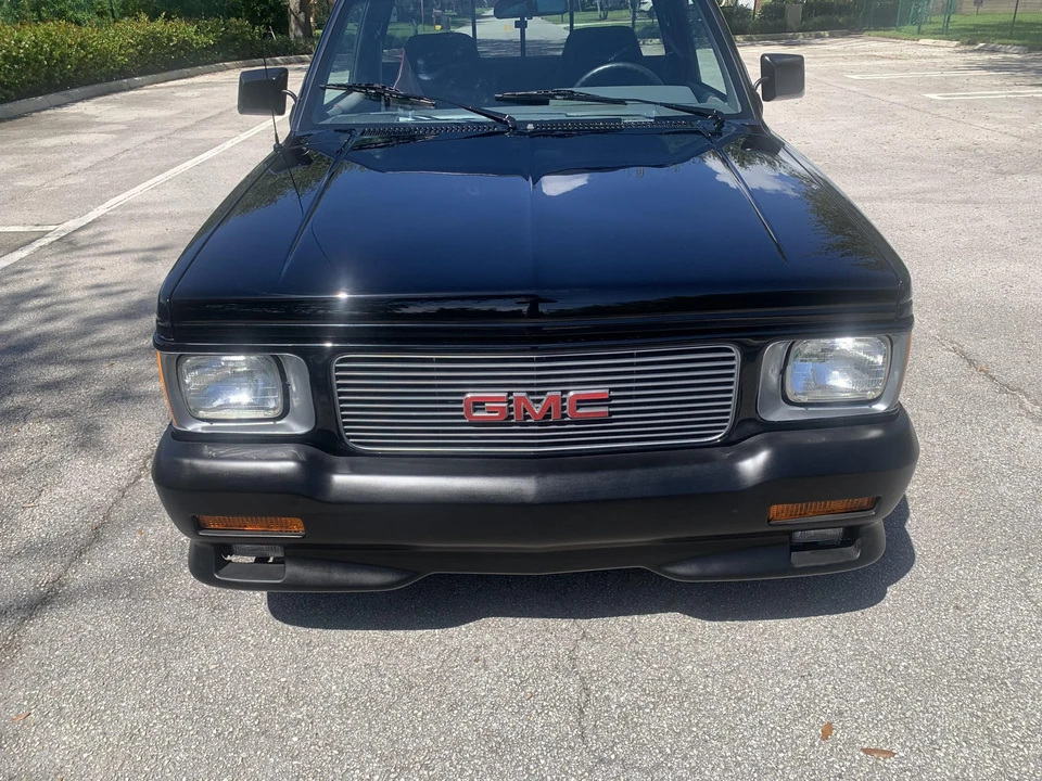 1991 GMC Syclone - Image 3 of 31