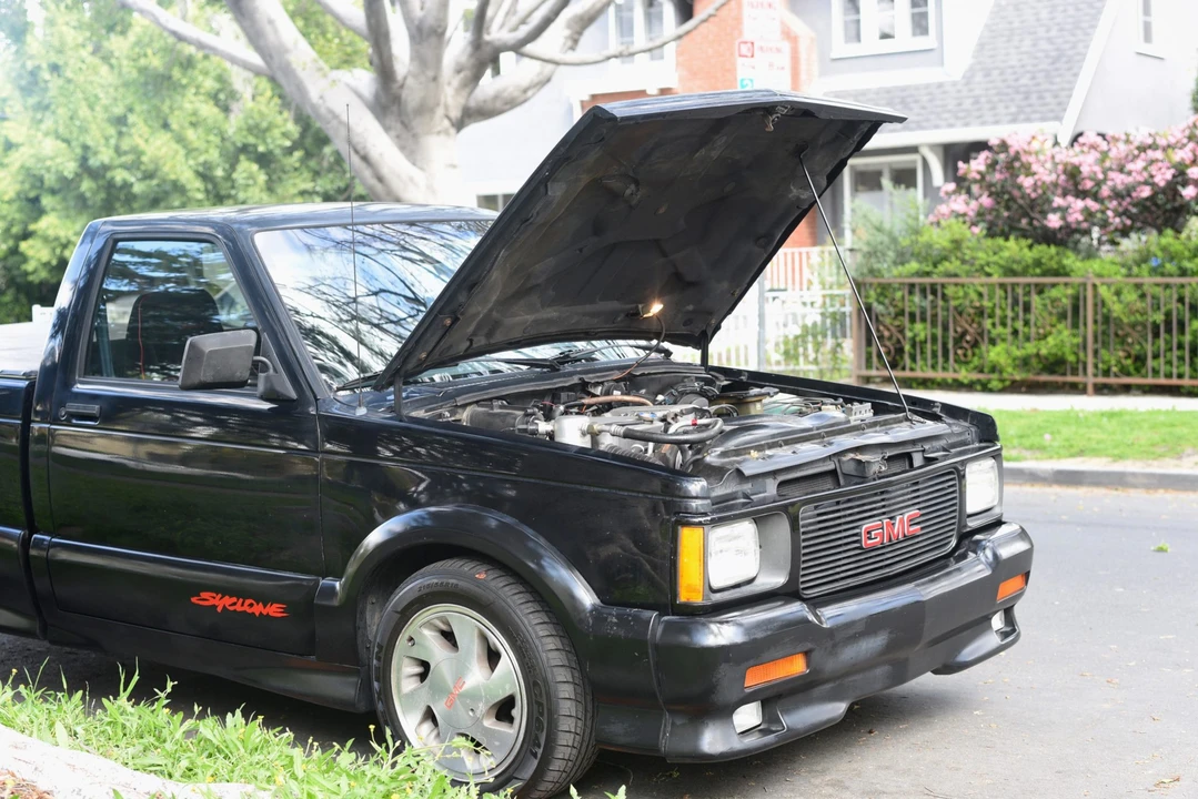 1991 GMC Syclone - Image 27 of 31