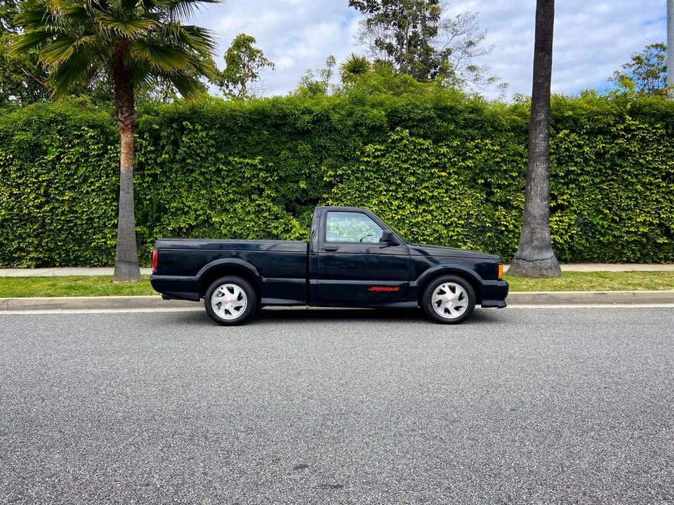 1991 GMC Syclone - Image 10 of 31