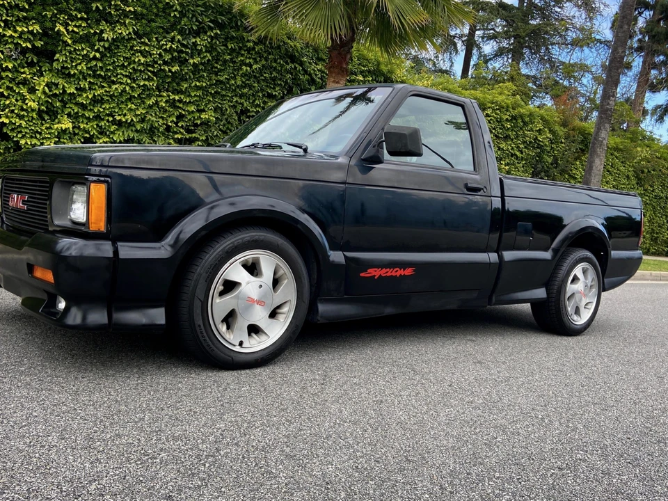 1991 GMC Syclone - Image 18 of 31
