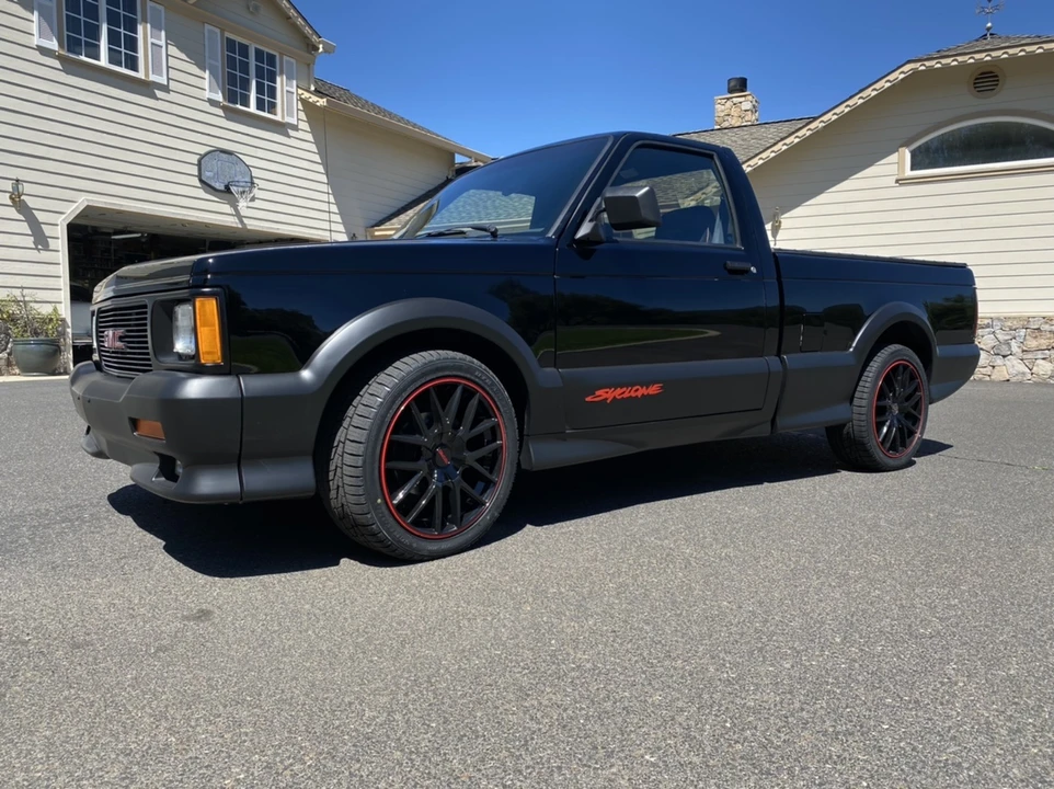 1991 GMC Syclone - Image 2 of 31