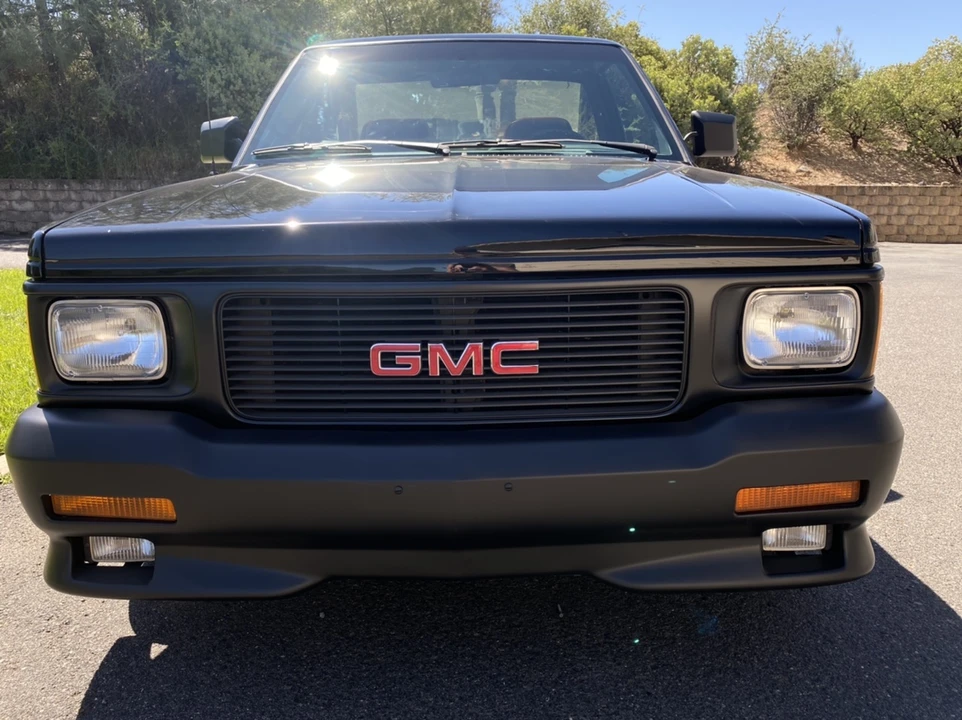1991 GMC Syclone - Image 8 of 31