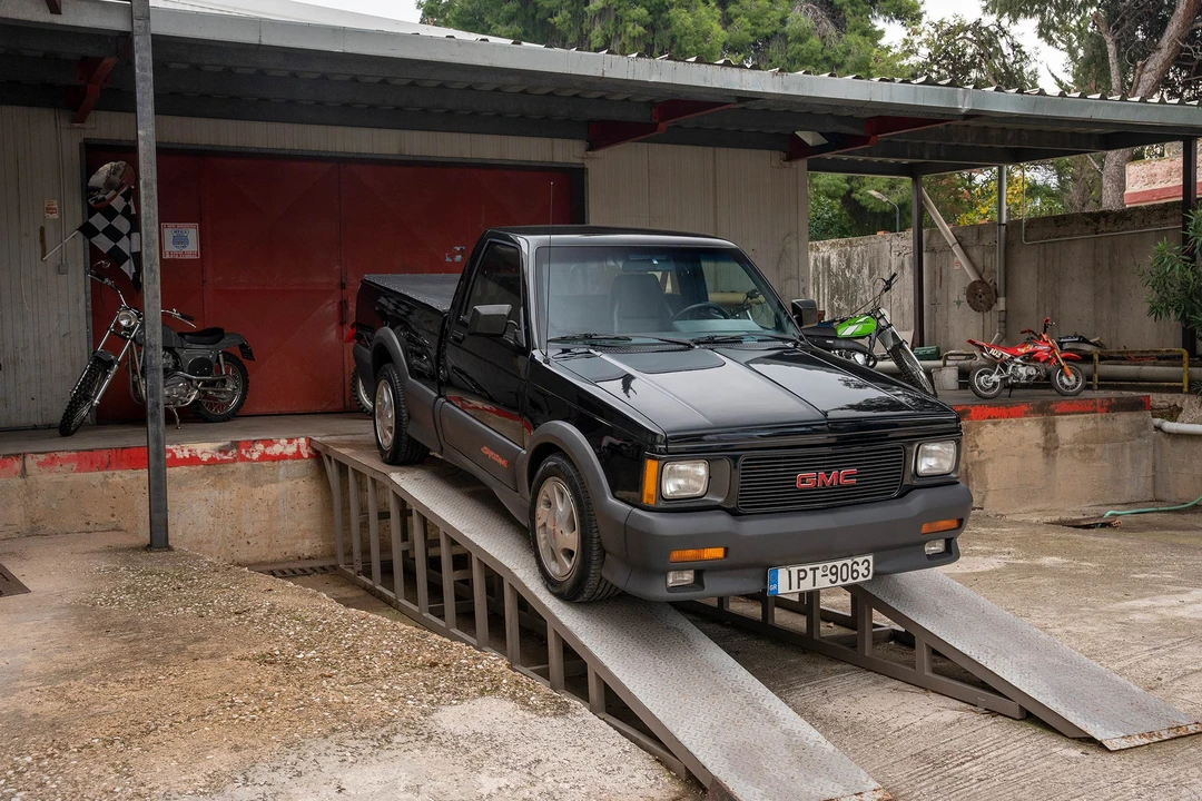 1991 GMC Syclone - Image 26 of 31