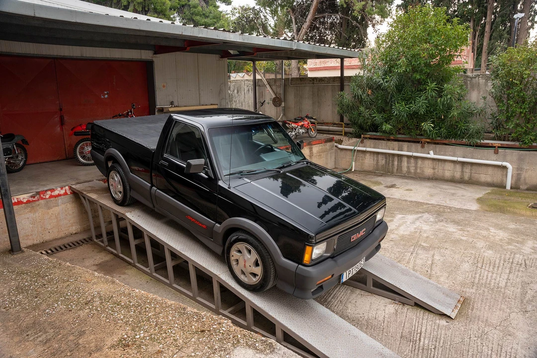 1991 GMC Syclone - Image 25 of 31