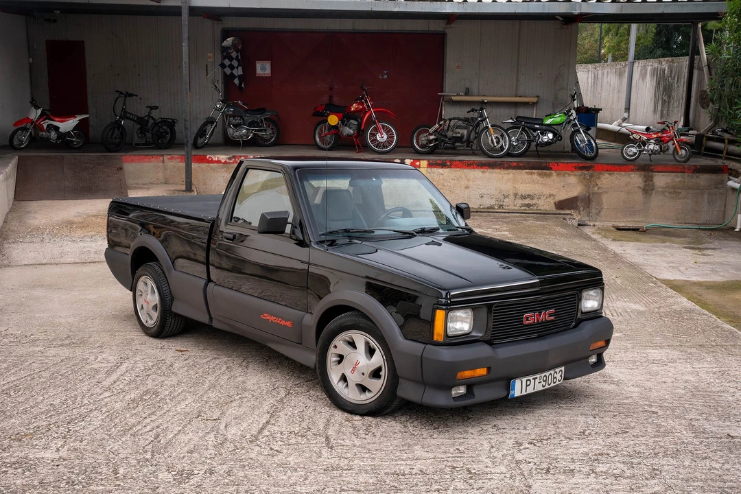 1991 GMC Syclone - Image 3 of 31