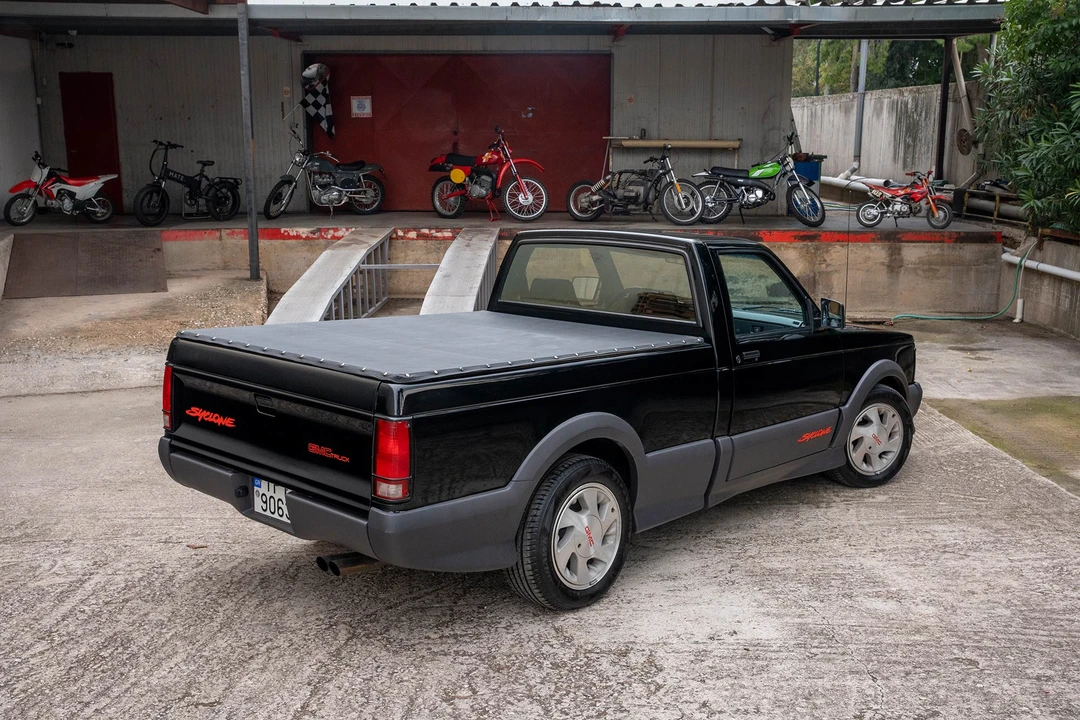 1991 GMC Syclone - Image 13 of 31