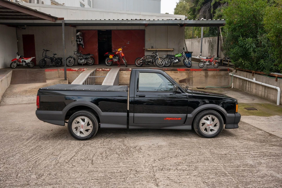 1991 GMC Syclone - Image 18 of 31
