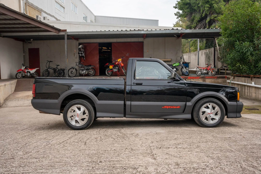 1991 GMC Syclone - Image 19 of 31