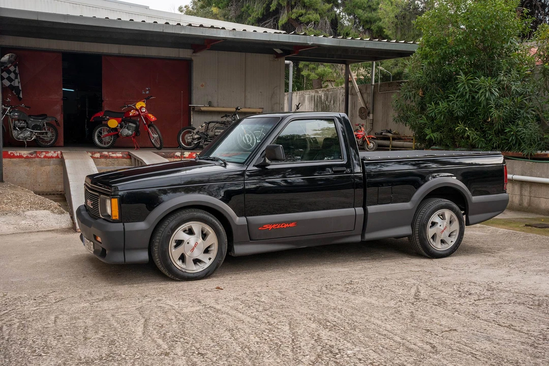 1991 GMC Syclone - Image 7 of 31