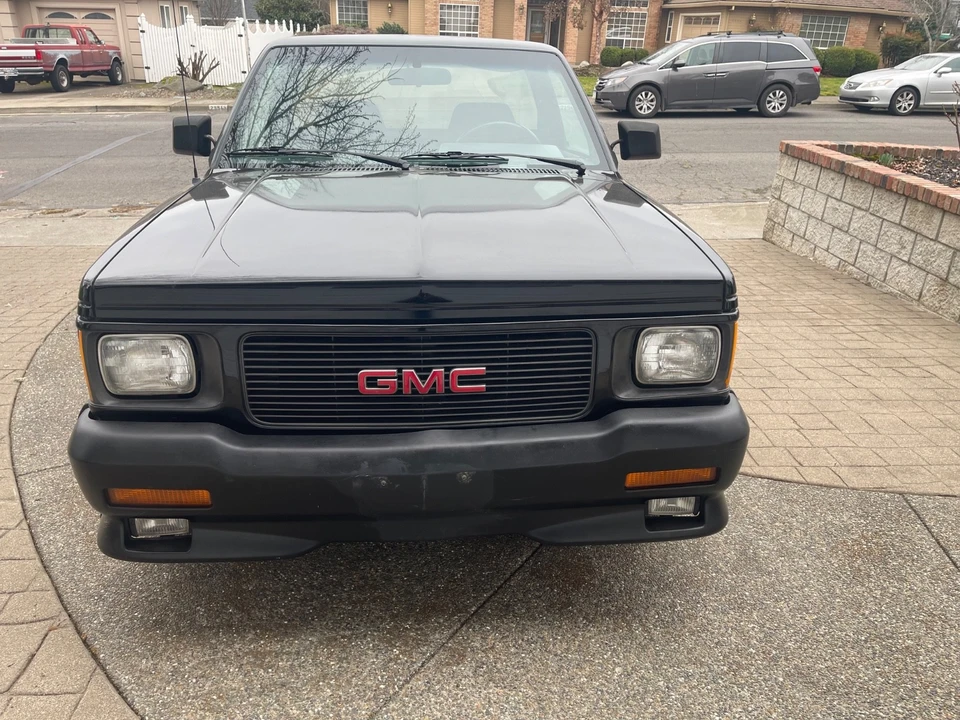 1991 GMC Syclone - Image 2 of 9