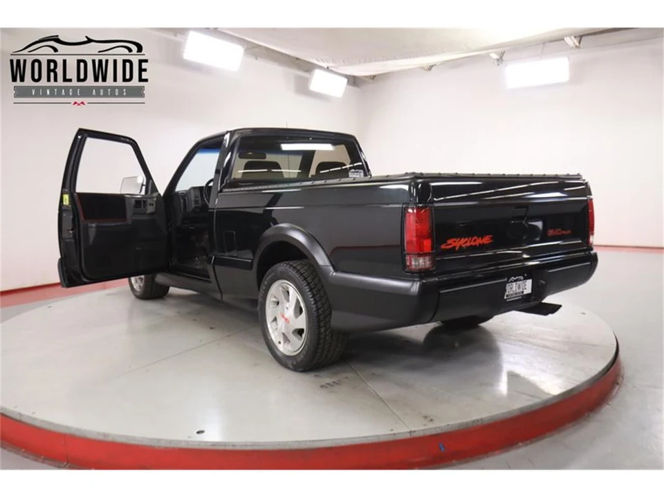 1991 GMC Syclone - Image 22 of 31