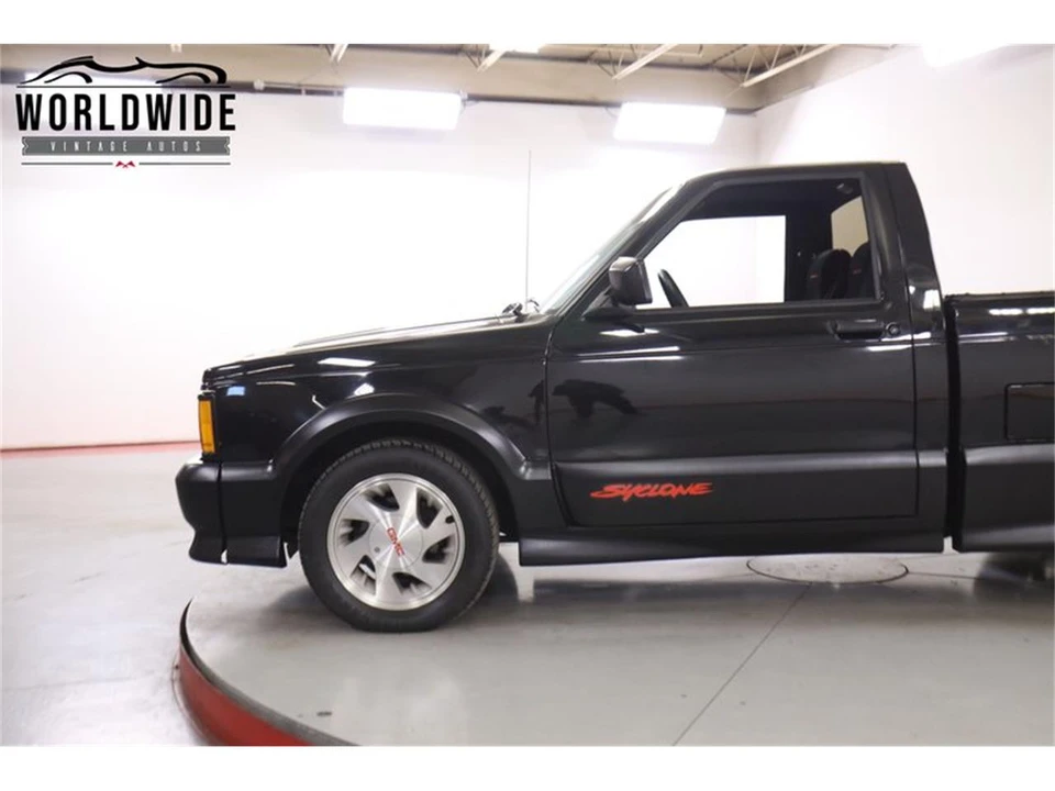 1991 GMC Syclone - Image 7 of 31