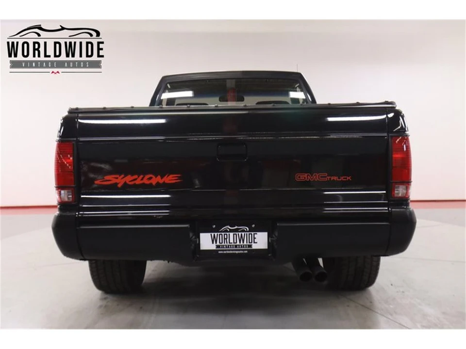 1991 GMC Syclone - Image 17 of 31