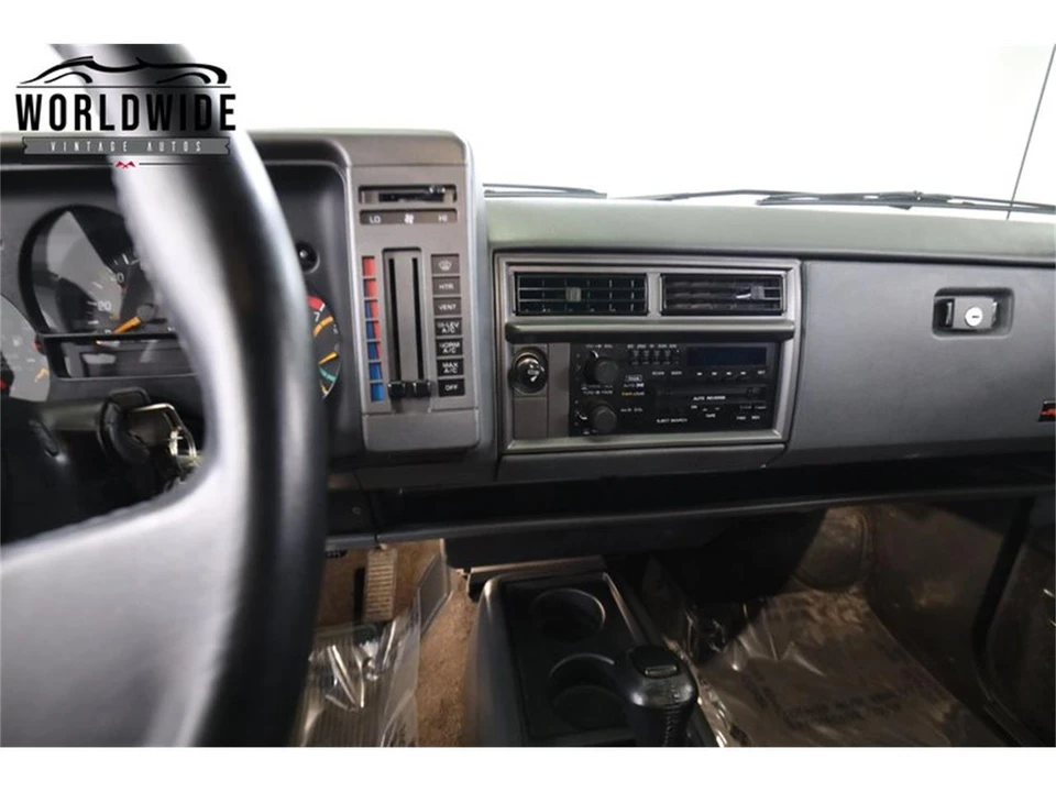 1991 GMC Syclone - Image 29 of 31