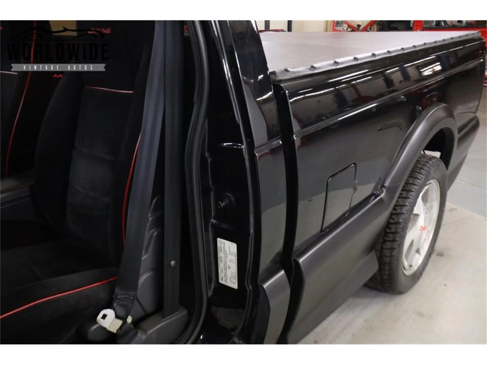 1991 GMC Syclone - Image 24 of 31