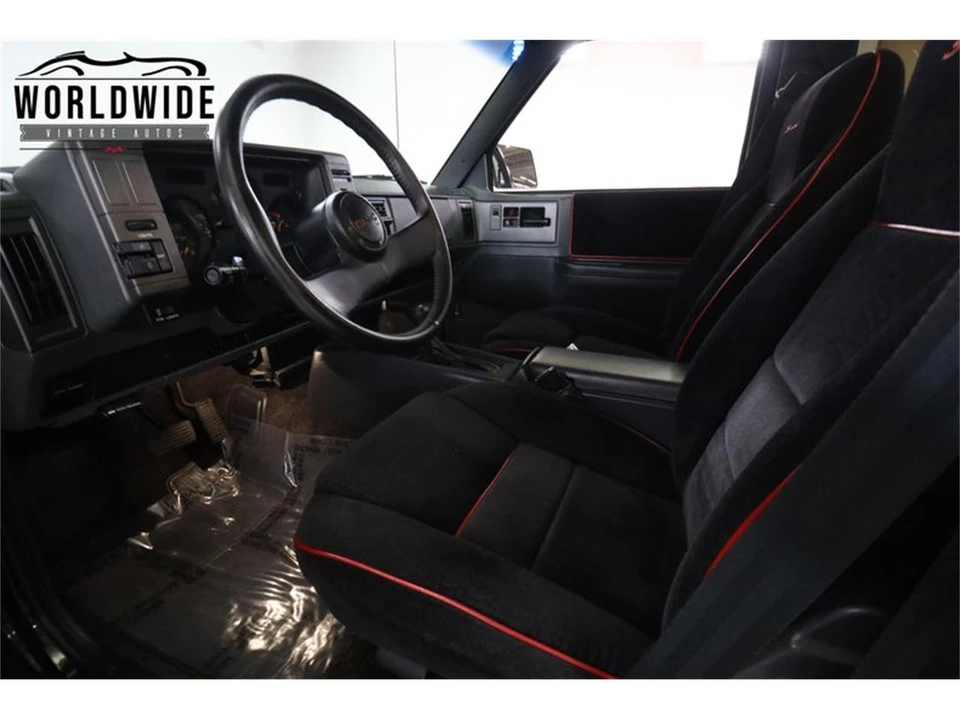 1991 GMC Syclone - Image 27 of 31