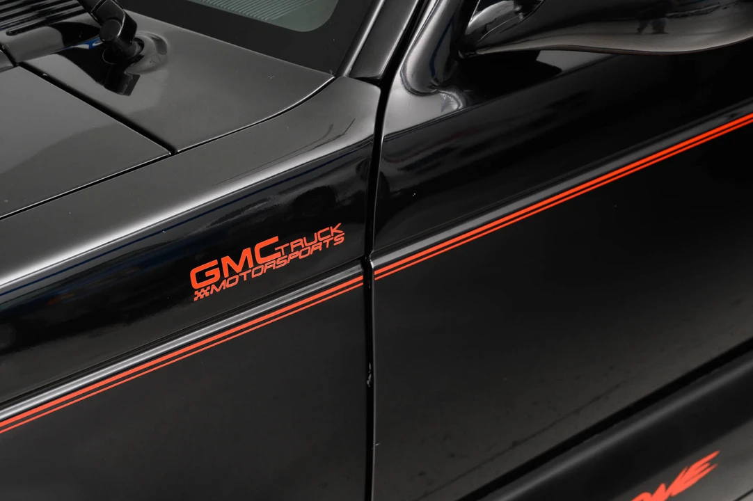 1991 GMC Syclone - Image 17 of 31