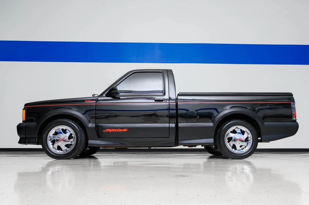 1991 GMC Syclone - Image 7 of 31