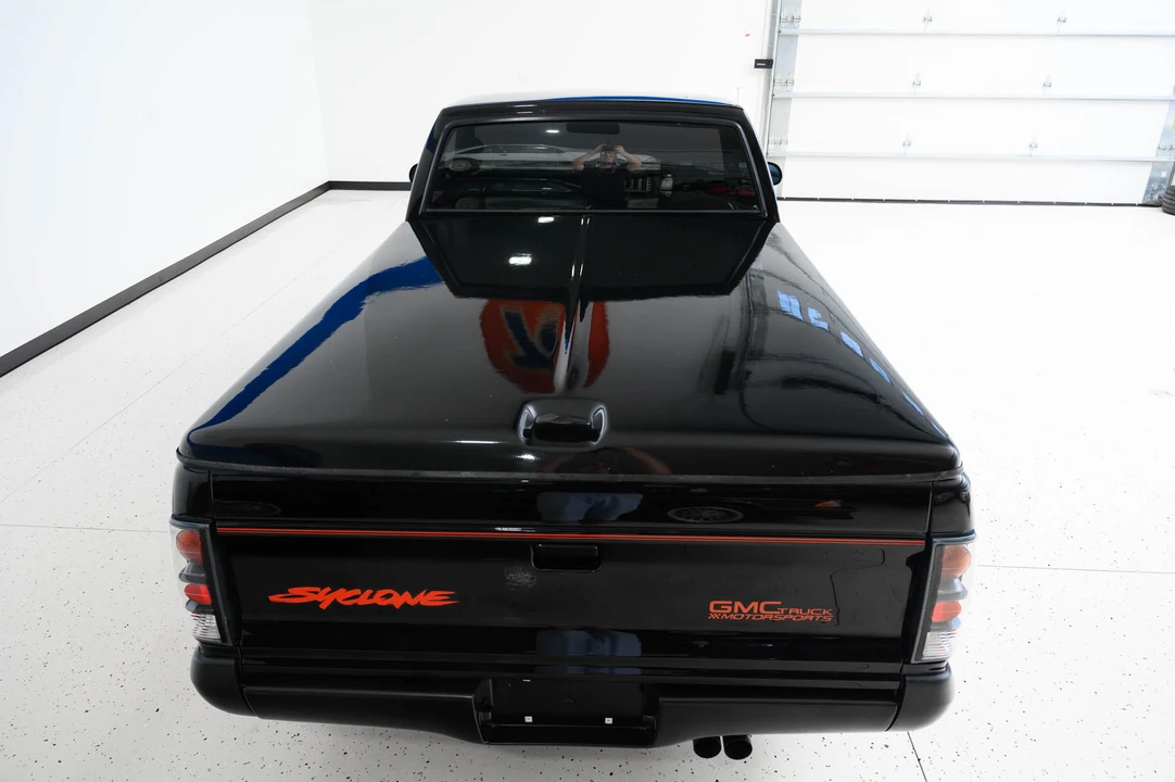 1991 GMC Syclone - Image 10 of 31