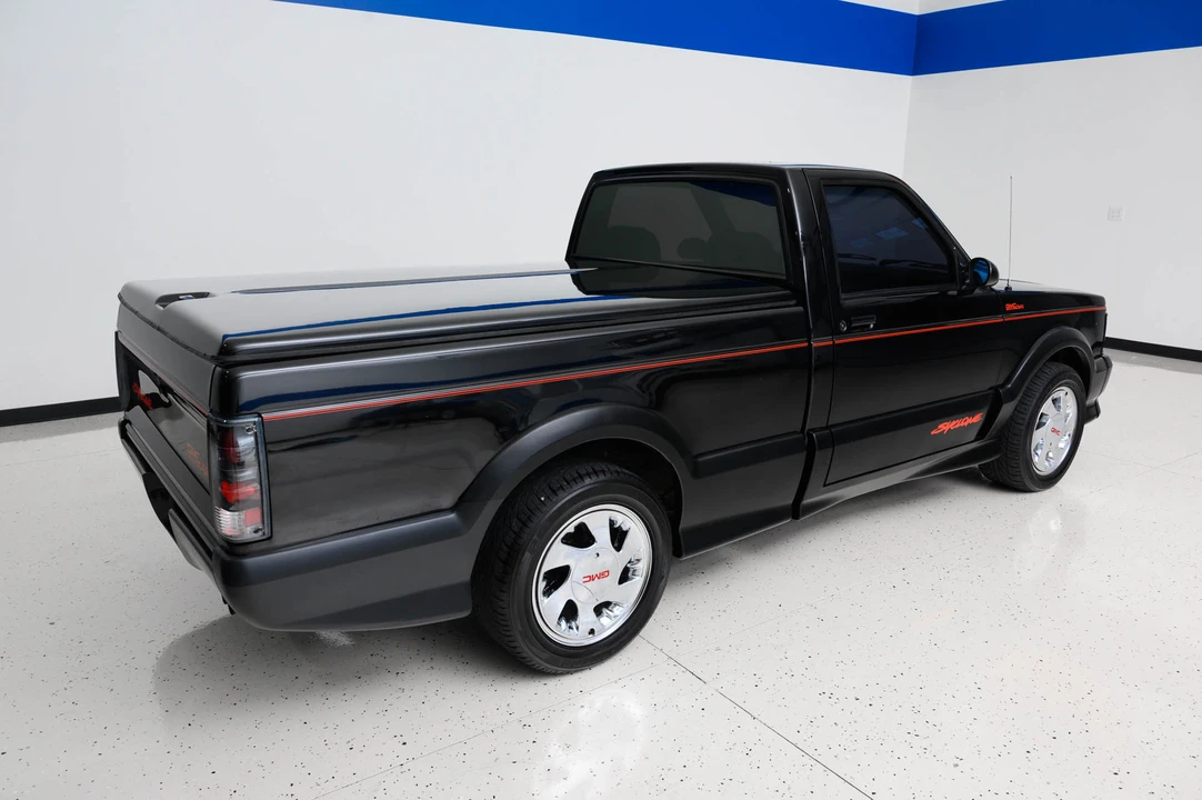 1991 GMC Syclone - Image 13 of 31