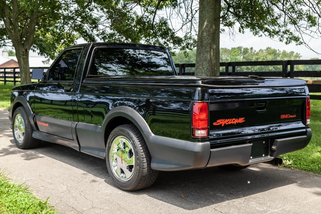 1991 GMC Syclone - Image 5 of 31