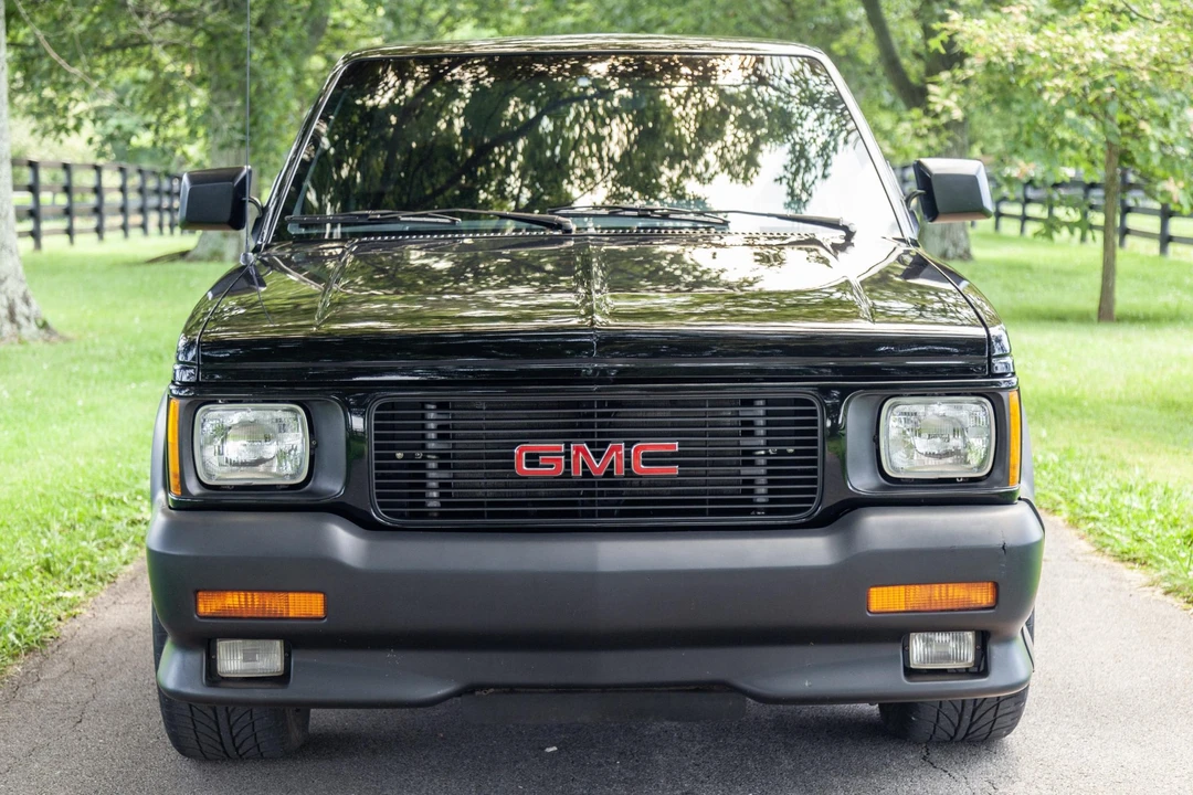 1991 GMC Syclone - Image 2 of 31