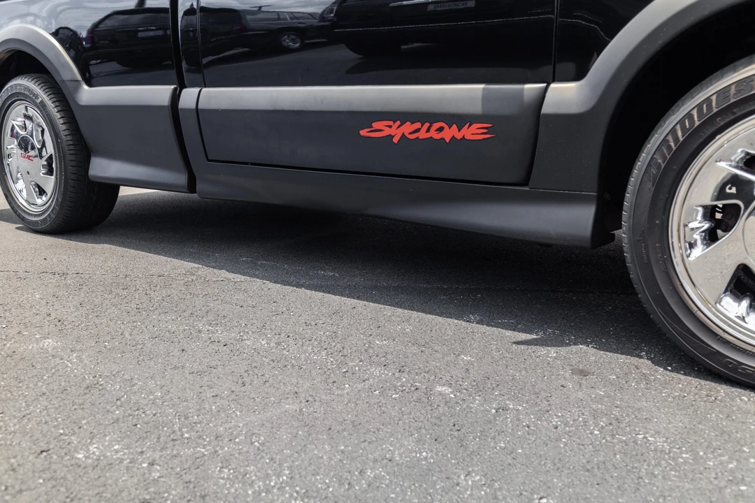 1991 GMC Syclone - Image 26 of 31