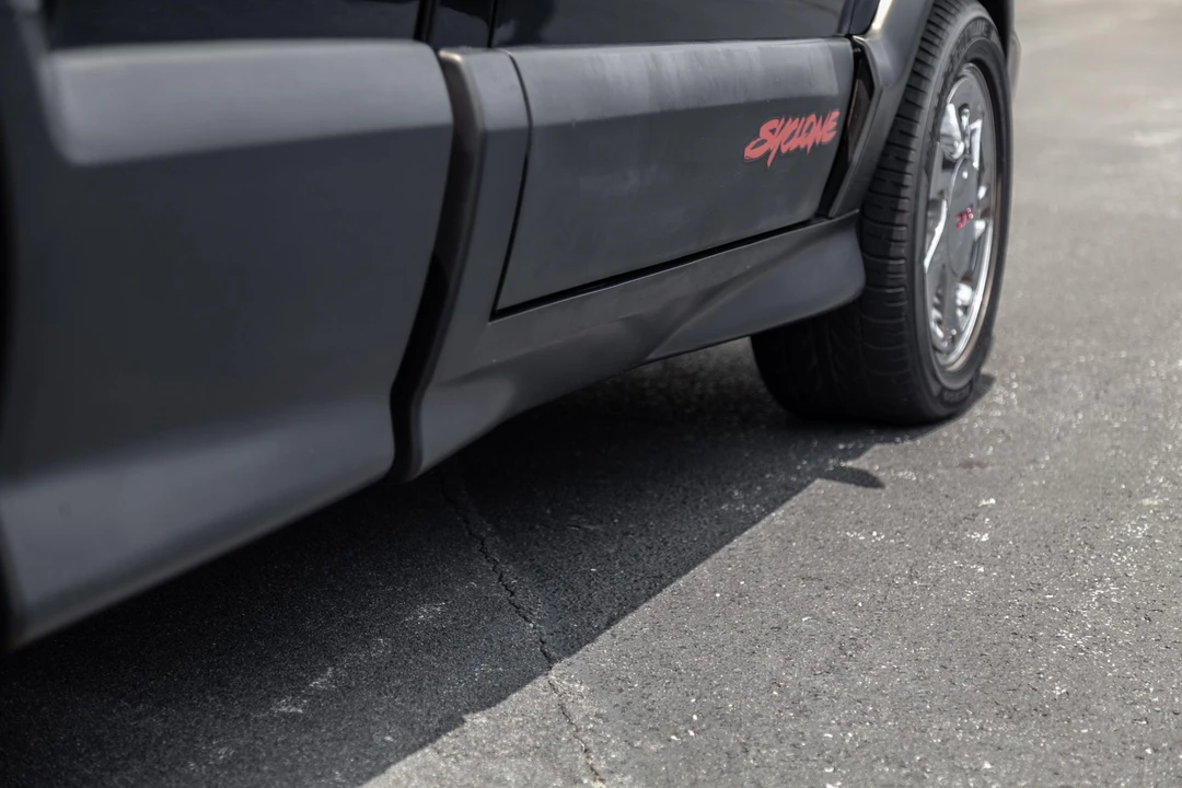 1991 GMC Syclone - Image 27 of 31