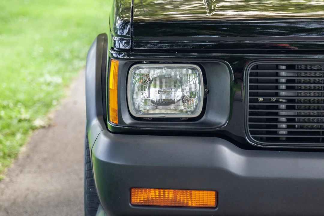 1991 GMC Syclone - Image 10 of 31