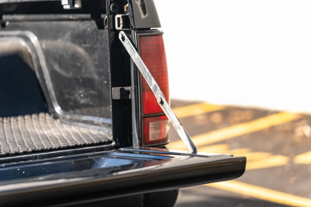 1991 GMC Syclone - Image 22 of 31
