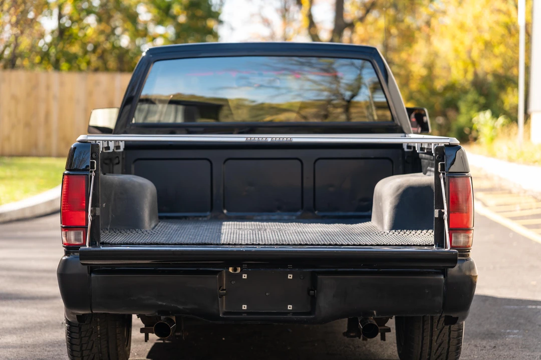 1991 GMC Syclone - Image 8 of 31