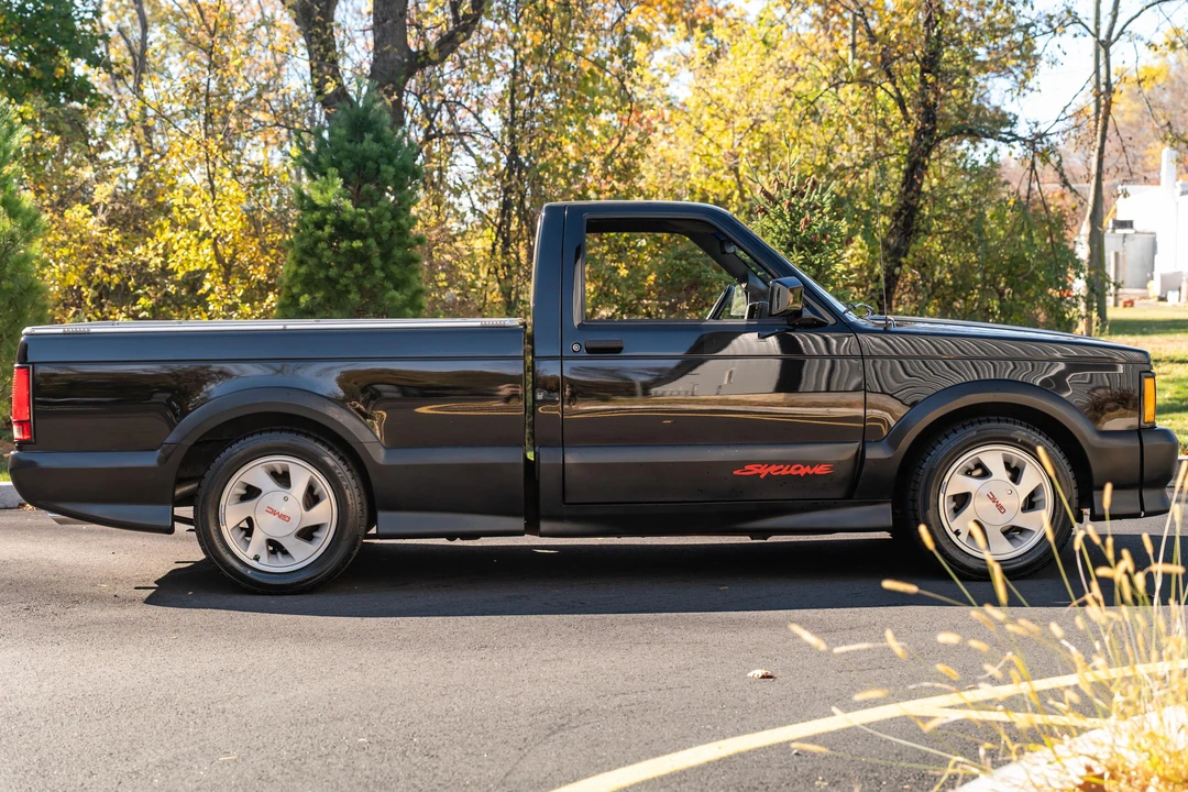 1991 GMC Syclone - Image 9 of 31