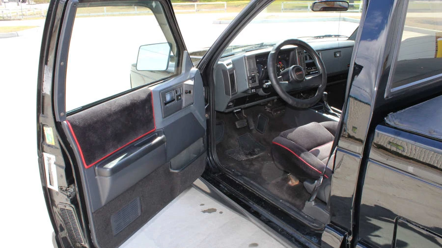 1991 GMC Syclone - Image 11 of 26