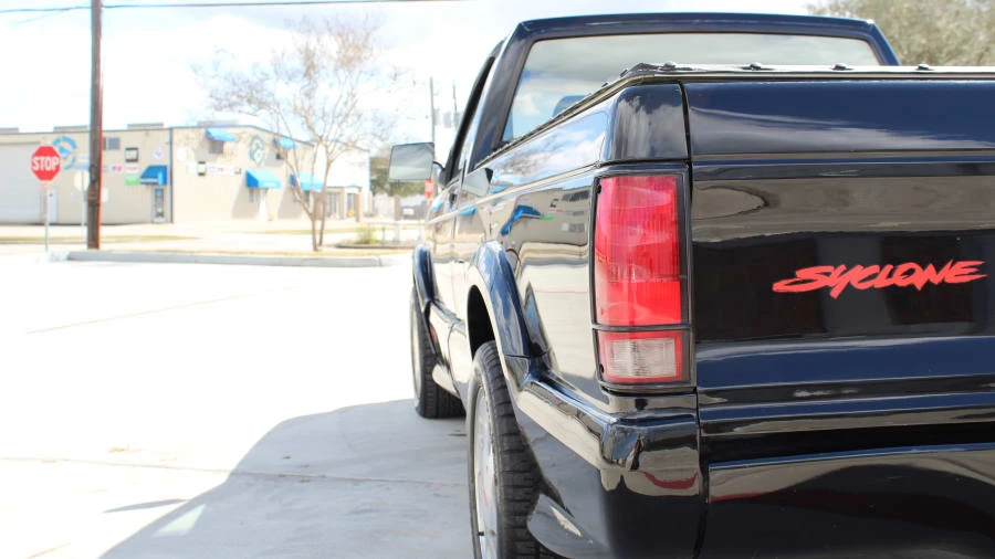 1991 GMC Syclone - Image 18 of 26