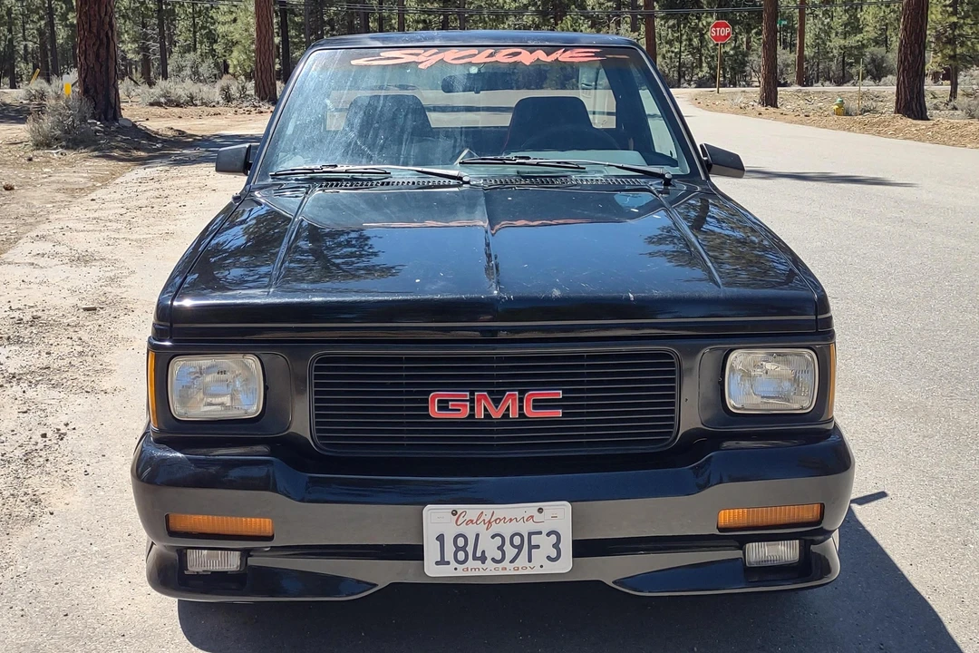 1991 GMC Syclone - Image 2 of 31