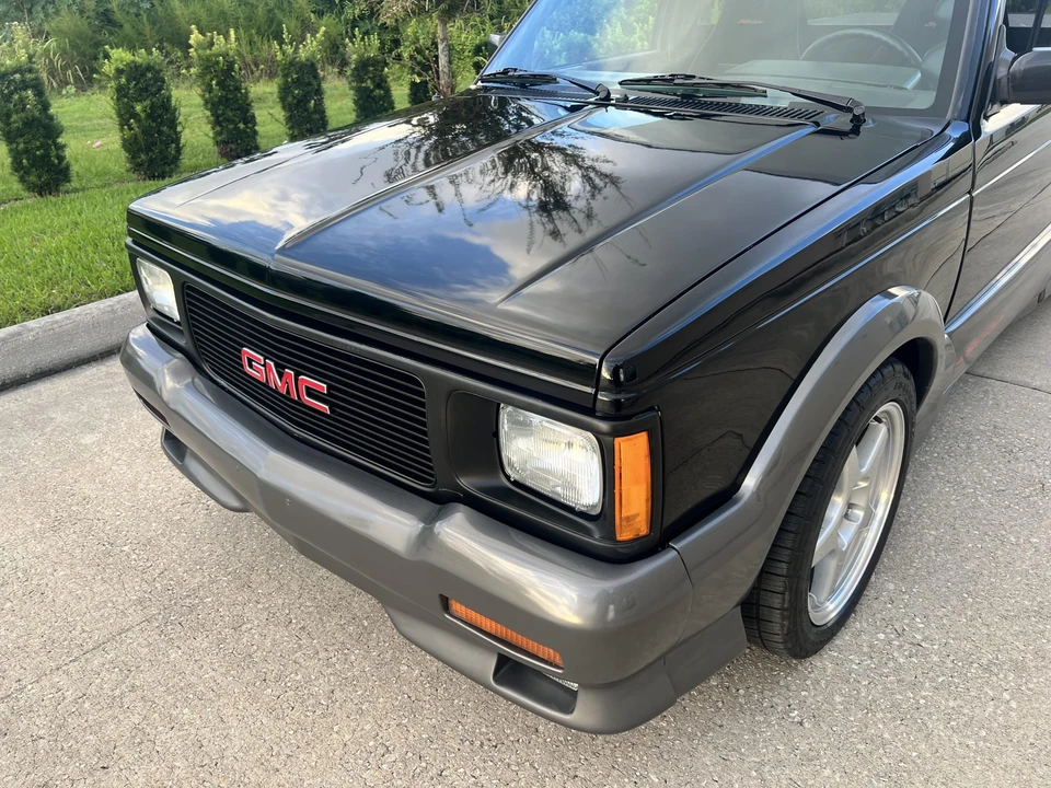 1991 GMC Syclone - Image 30 of 31