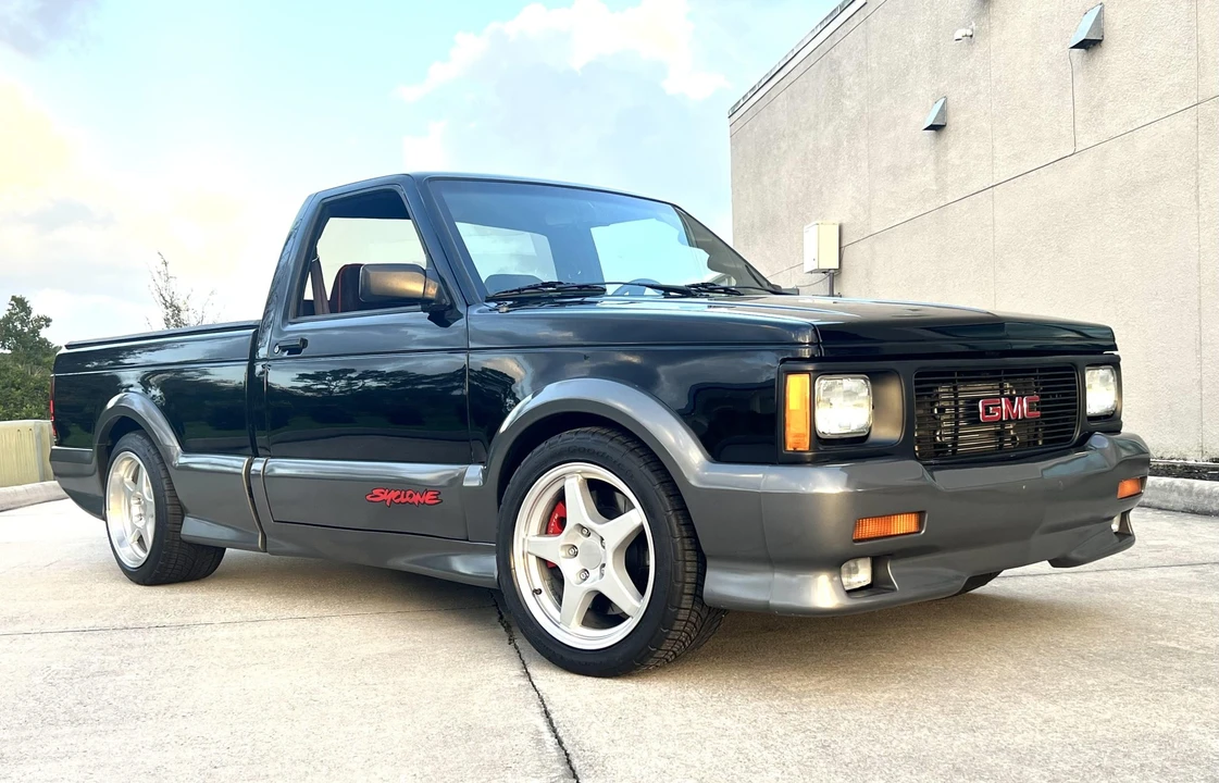 1991 GMC Syclone - Image 24 of 31